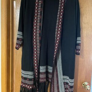 5for25🍎 BloomChic Black and Burgundy Cardigan